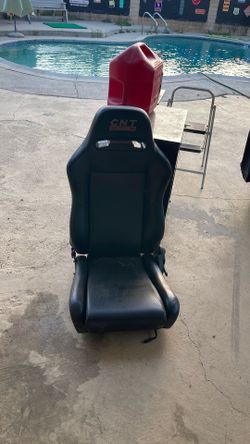 Bucket seat