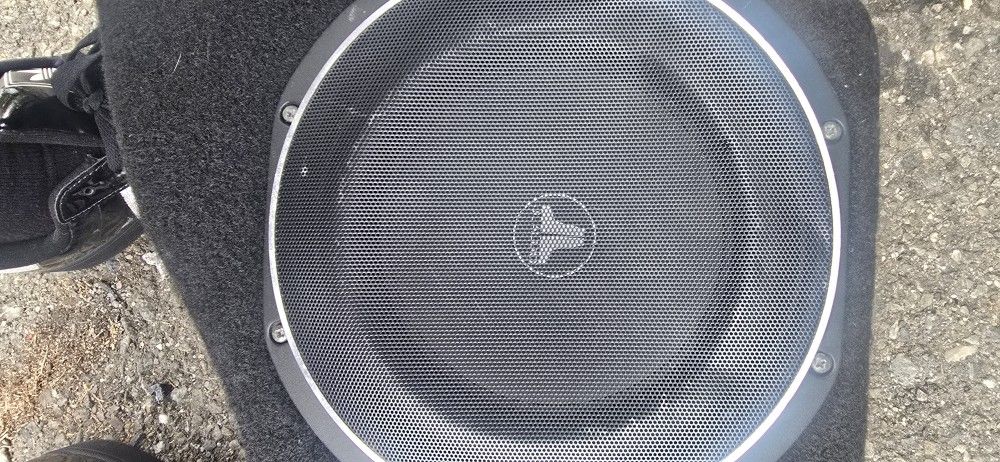 2007-2018 Wrangler JL Audio Stealthbox W/amp