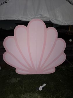 Shell Backdrop