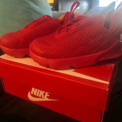 Nike red toddler show brand new size 7c