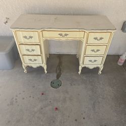 Vanity Table 