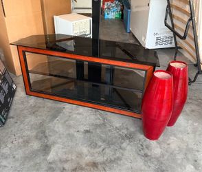 Tv stand