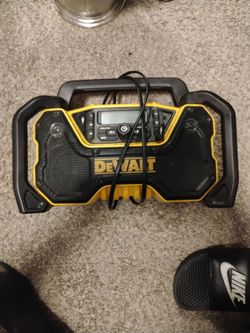DeWalt Bluetooth radio