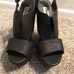 Steve Madden 4 inch Black Wedges.