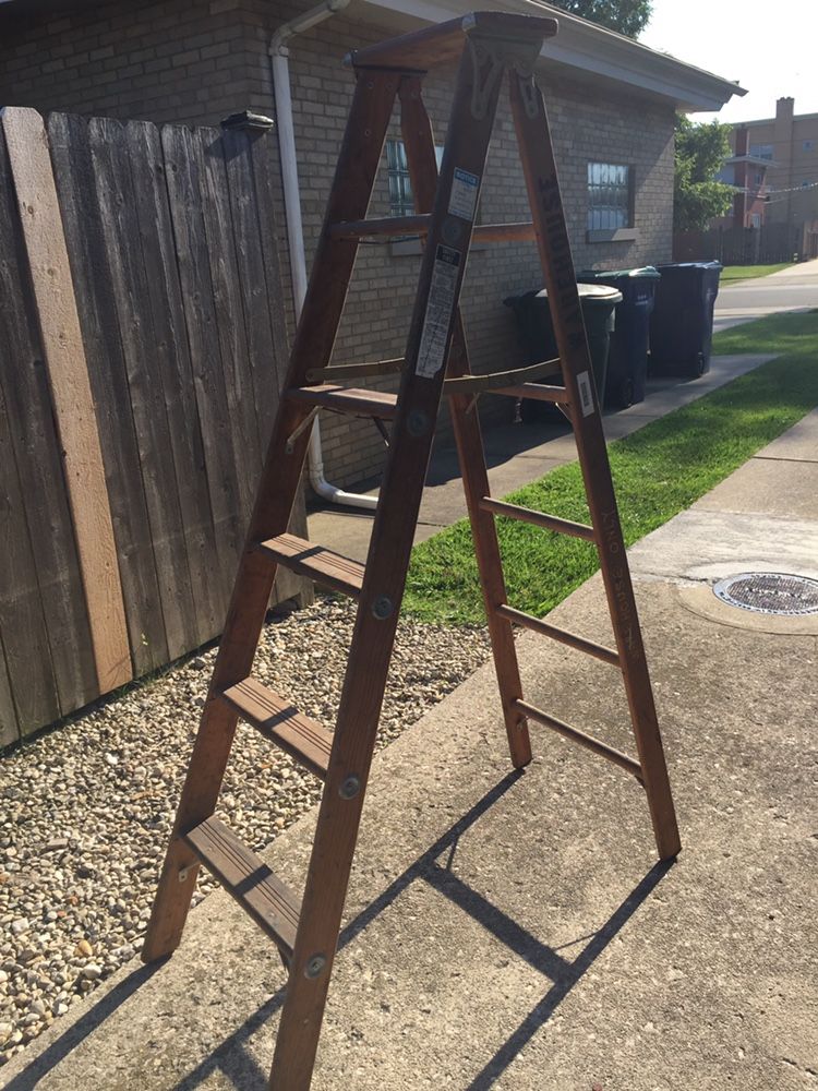 Heavy Duty Warehouse Ladder