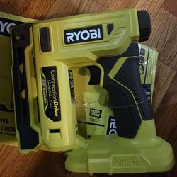 Staple Gun 3/8 One Plus 18v ( New)