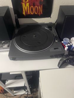 Aiwa PX-E850 Record Player +9 Records