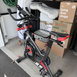 Schwinn IC4 Electric Stationary Bike