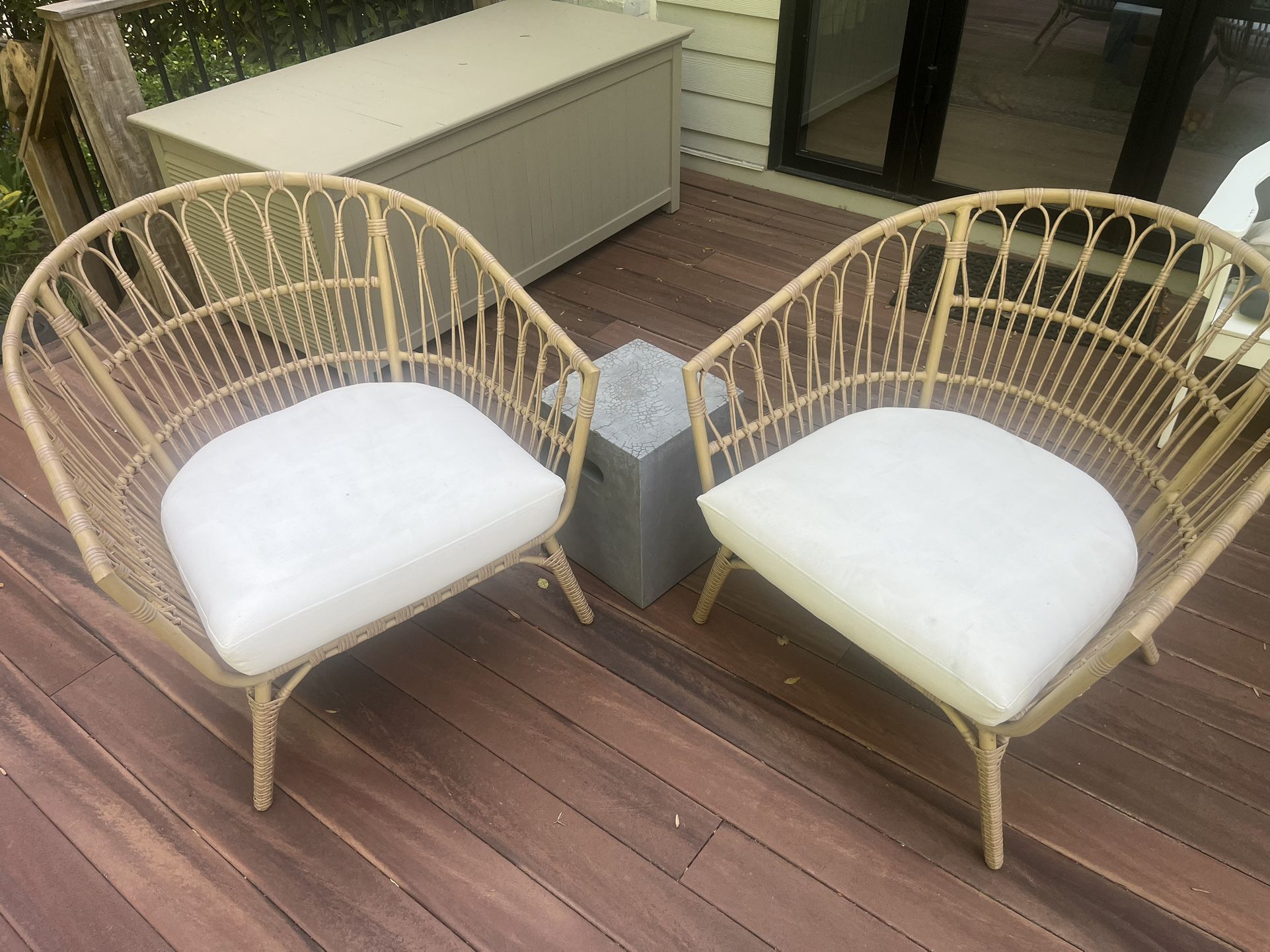 Patio chairs 