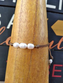 Fresh-water Pearls Bracelet