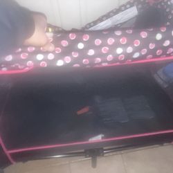 Denny Minnie mouse infant pack and play