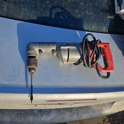 Milwaukee 90 Degree Drill