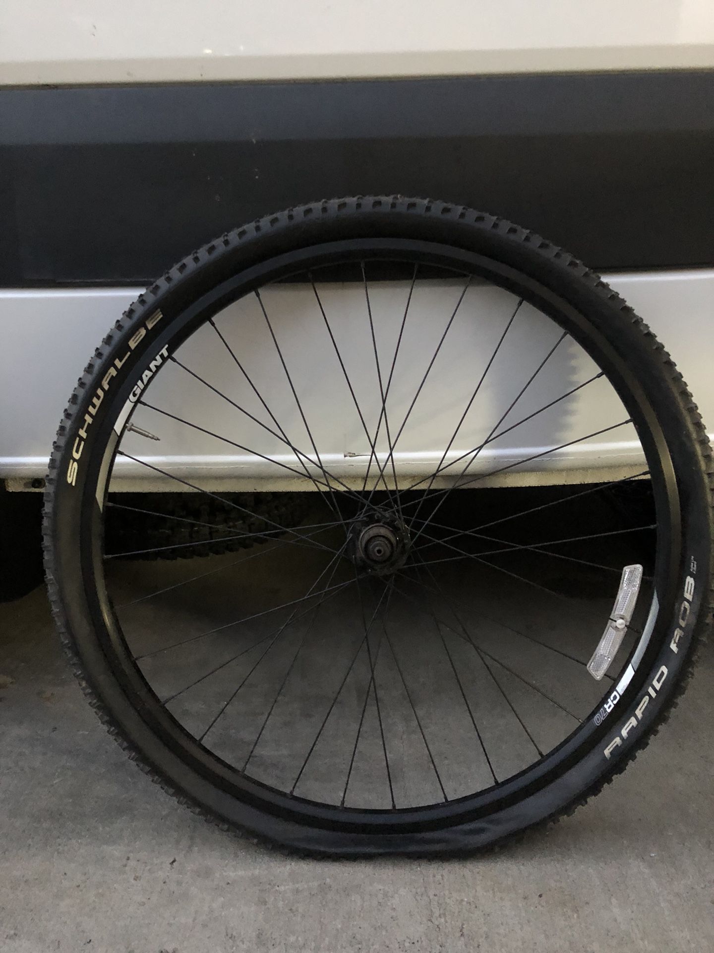 Giant CR70 MTB Wheel and Tire 29” QR