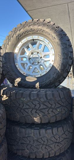 WHEELS MAYHEM 17x9 TOYOTA CHEVY 6x5.5