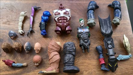 1 LOT of Misc. Marvel & DC Build-A-Figure Parts