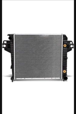 02-06 Jeep Liberty 3.7L Radiator Radiador