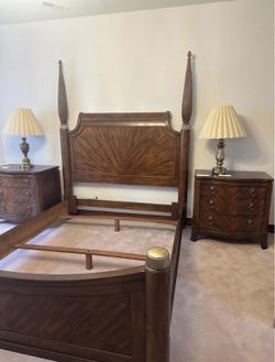 Queen Bedroom Set
