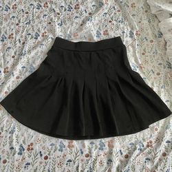 Black Pleated Mini Skirt