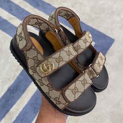 New Women’s Gucci Slides