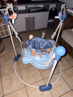 Baby bouncer
