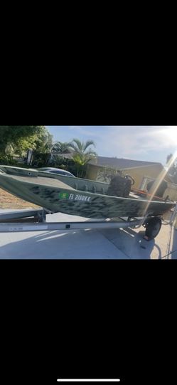 17 Foot Jon Boat Center Console, All Weld