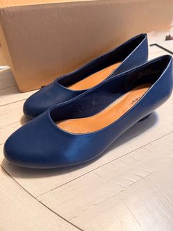 The Vida Leather-Like Slip On Pump NEW
