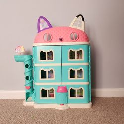 Gabbys Dollhouse House