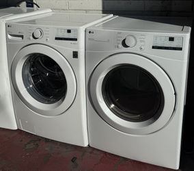 LG Washer and Dryer Set