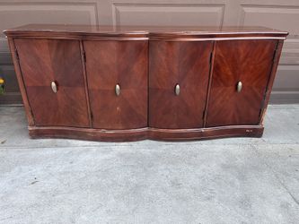 Bernhardt Classic Cherry Buffett