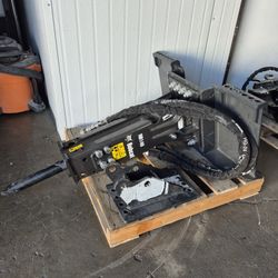 Bobcat NB140 Nitrogen Breaker With Nail Point - Pin-On Mounting Cap