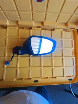 2018 kia  forte side mirror  RH