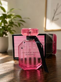 Victoria's Secret Bombshell Perfume 3.4 oz