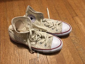 Converse women's size 7