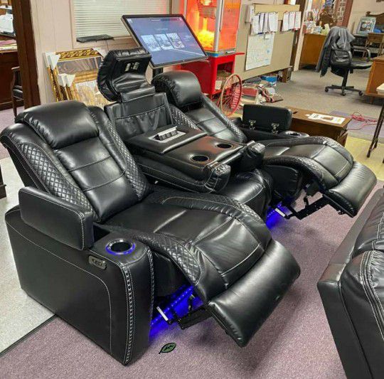 💥$40 Down Payment ➡️Party Time Power Reclining Sofa