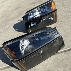 New Chevy Avalanche Headlights 02-06