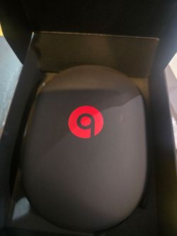 Beats studio 3 *CASE ONLY*