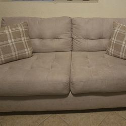 Sofa Like New With Cushions