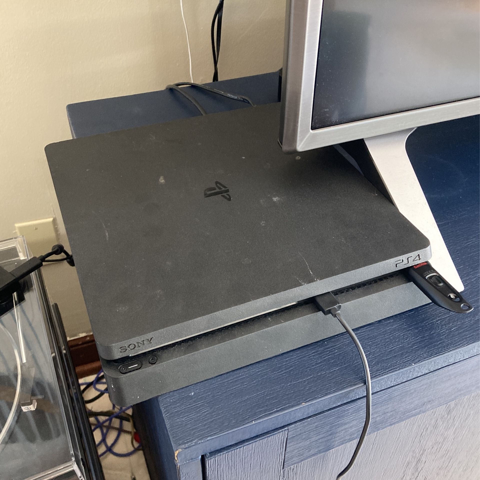 PS4 slim 9.0.0 GoldHen Jailbreak FOR TRADE FOR PRO