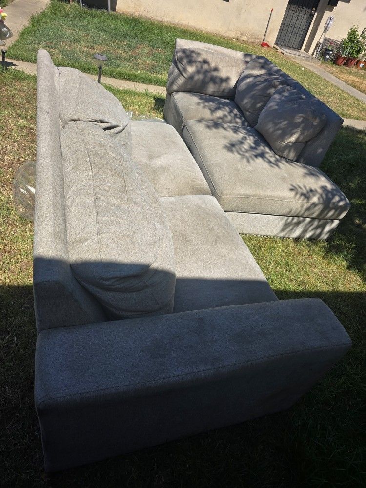 Free Sofas