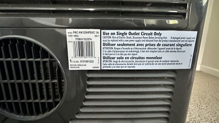 Del'Longhi Portable Air Conditioner + Window Kit