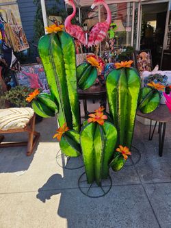 Metal Garden Cactus – Mexican Handcrafted Sculpture