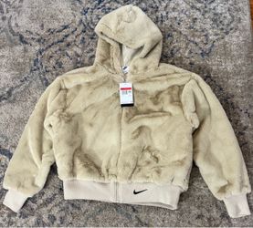 Nike Women’s Fur Jacket Size Large