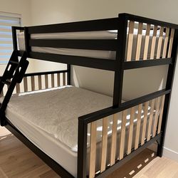 Max and Lilly bunkbed