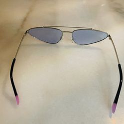 Victoria’s Secret Blue Cat Eye Sunglasses/ Statement Glasses