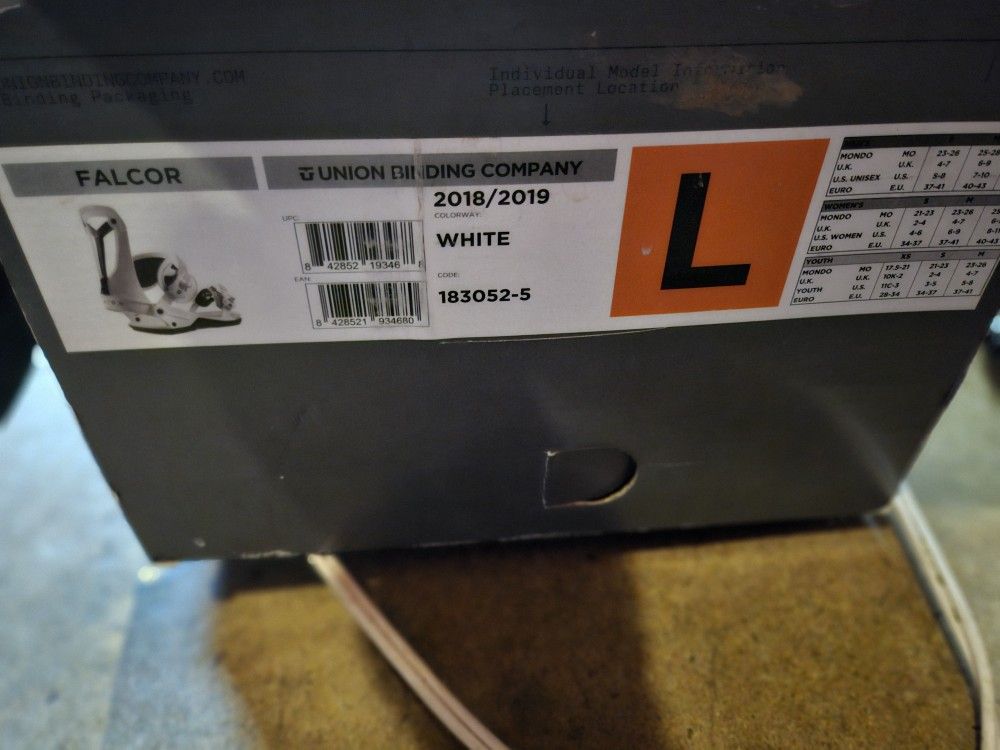 Ski Boots An Helement