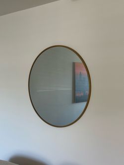 Round gold frame wall mirror 28"