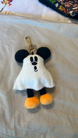 Mickey Ghost keychain