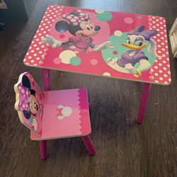 Mesa I sillla para Nina