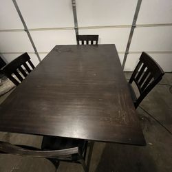 Dining Table With 4chairs 