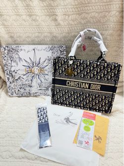 D ior Medium Book Tote